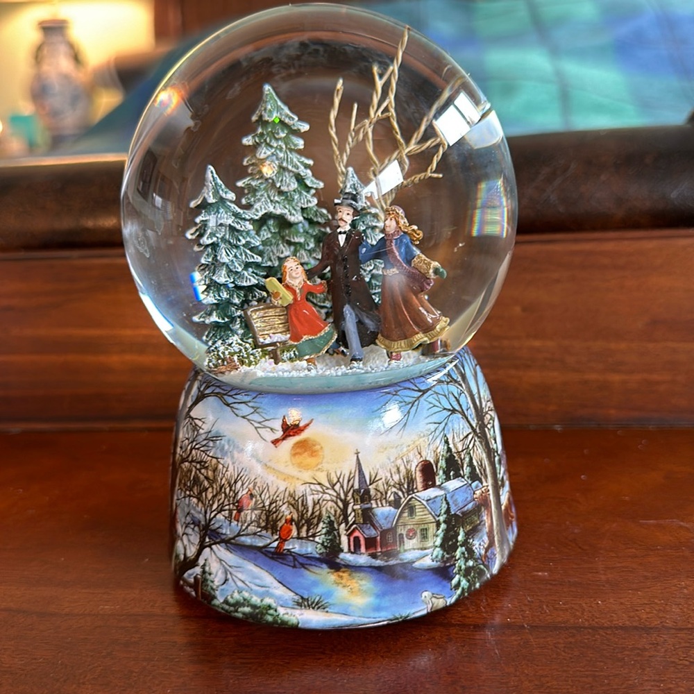 Musical Snow Globe with 3 Ice Skaters